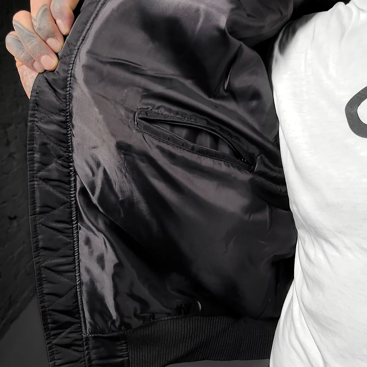 FLIGHT JACKET CAMDEN BLK NYLON - Image 3