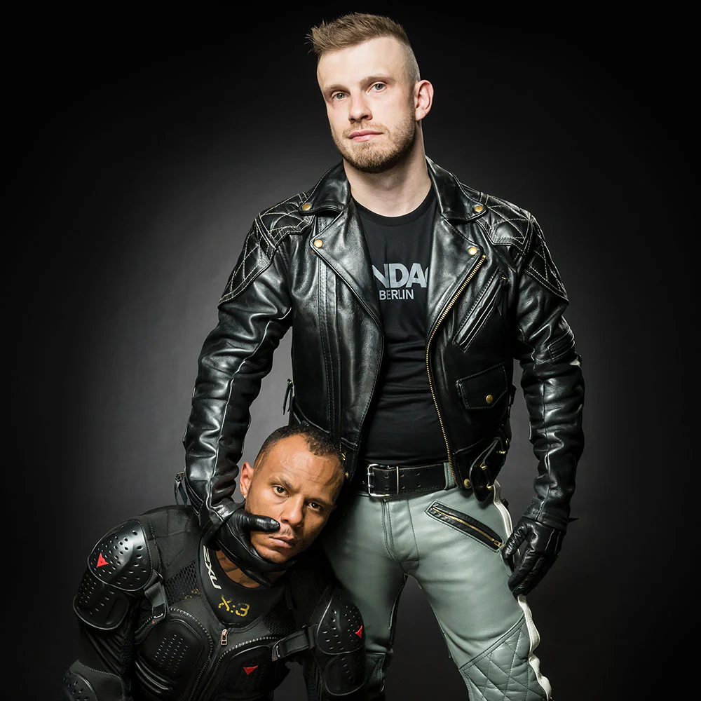 GEAR SHIRT BONDAGE - Image 3