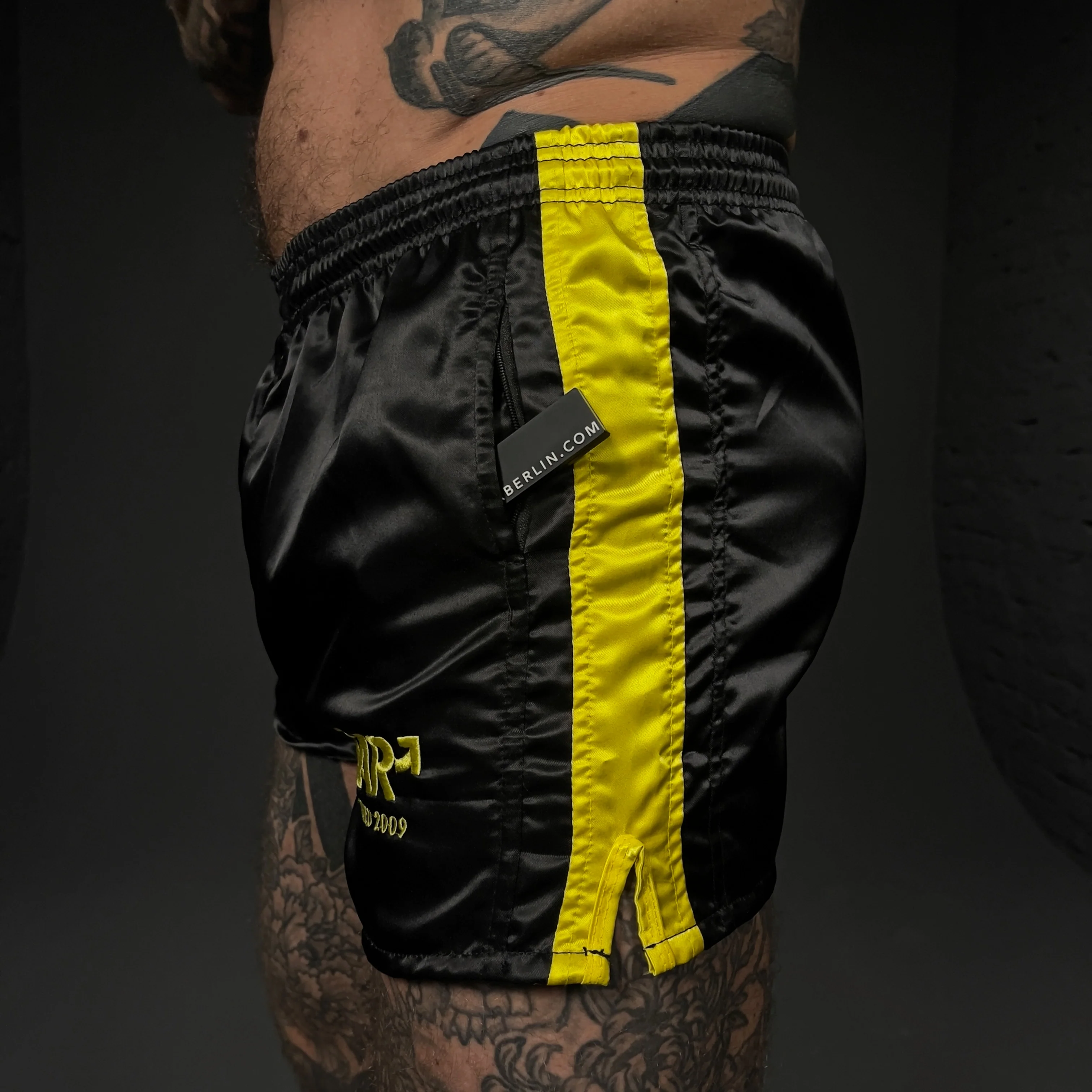 KINKSTER SHORT NYLON BLK/YEL - Image 3